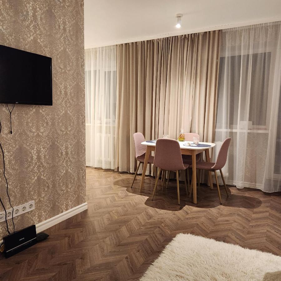 Charme Apartment Елгава Экстерьер фото